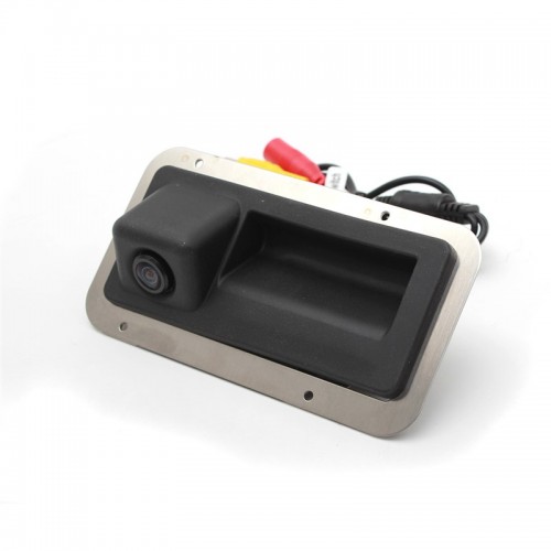 ΟΕΜ κάμερα οπισθοπορείας στη θέση του χερουλιού για AUDI A4 15- OCTAVIA 16- TIGUAN TOURAN 15-